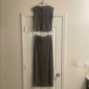 Boohoo Gray Sleeveless Button-Back Top with Matching Maxi Skirt